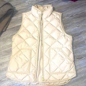 Foam vest unisex. Brand new! Never worn!